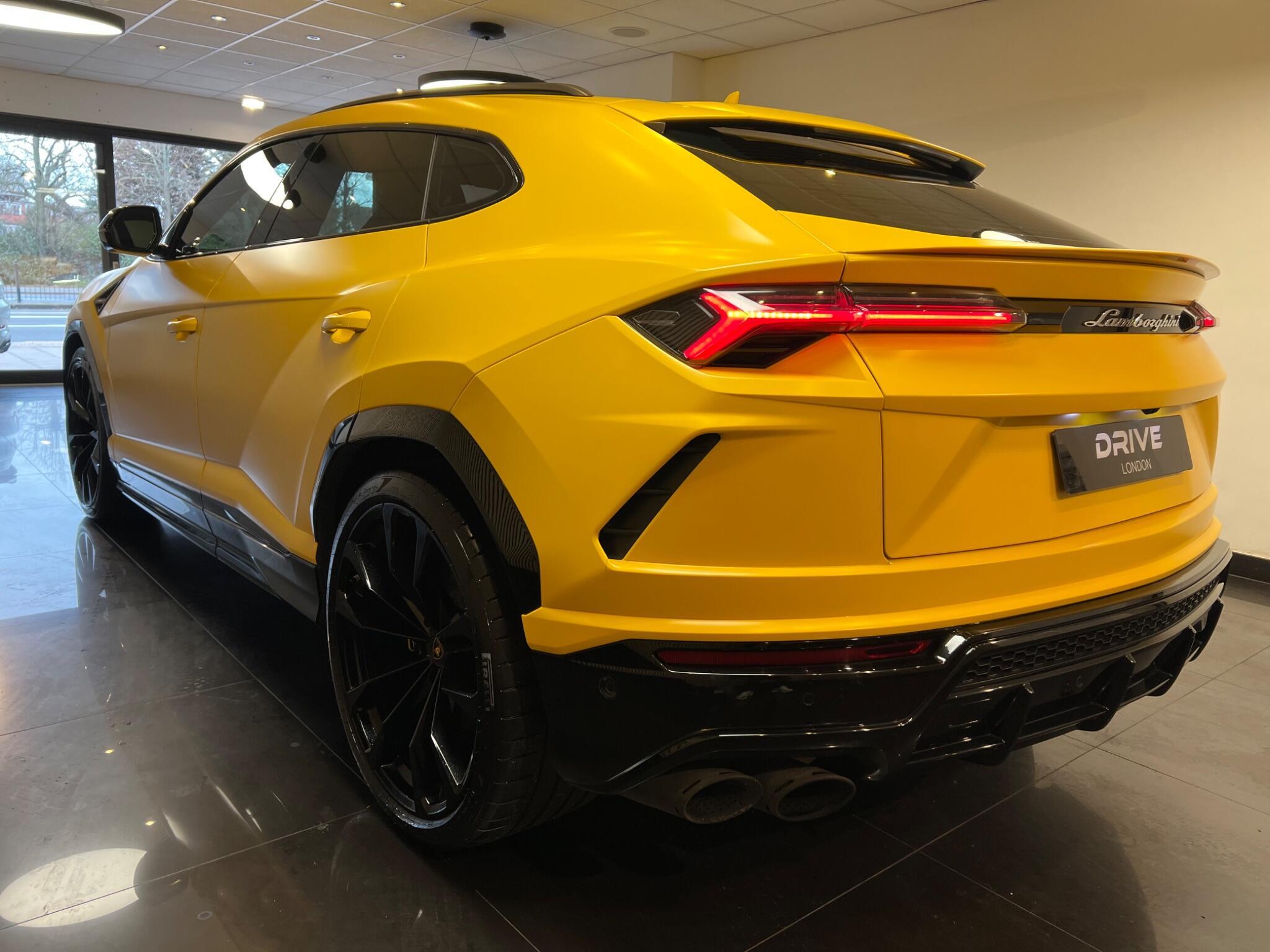 Lamborghini Urus